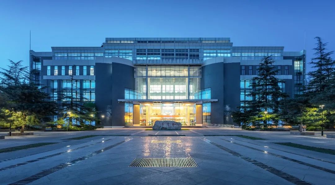 学院路校区:图书馆@沙河校区:图书馆不远的未来里征途是星辰大海