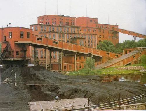 完工,李郢孜二矿1957年8月新建完工,谢一矿竖井1956年10月改建竣工