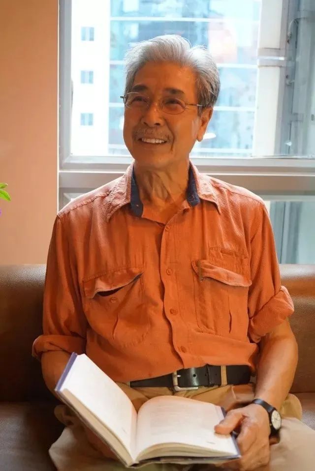 王德威父子之间暖暖内含光
