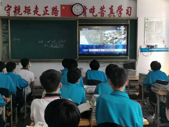 北营房中学图片