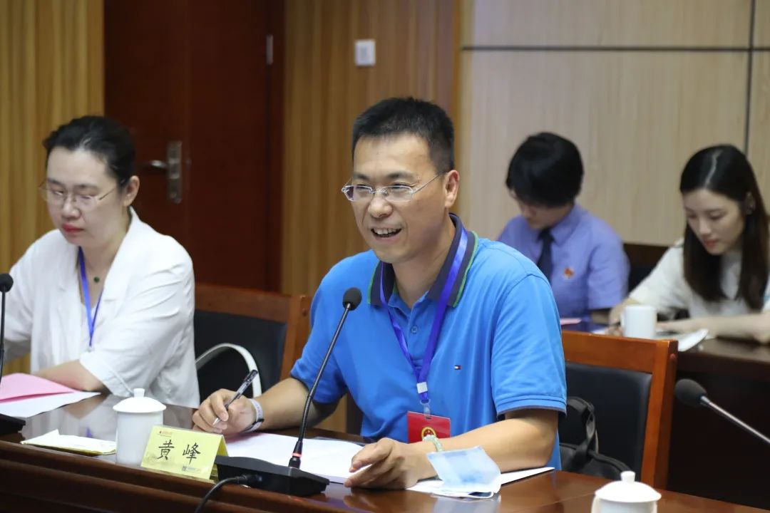 黄峰福州第七医院医保办,信息科,内一科主任邓晓东区人大法制工委委员