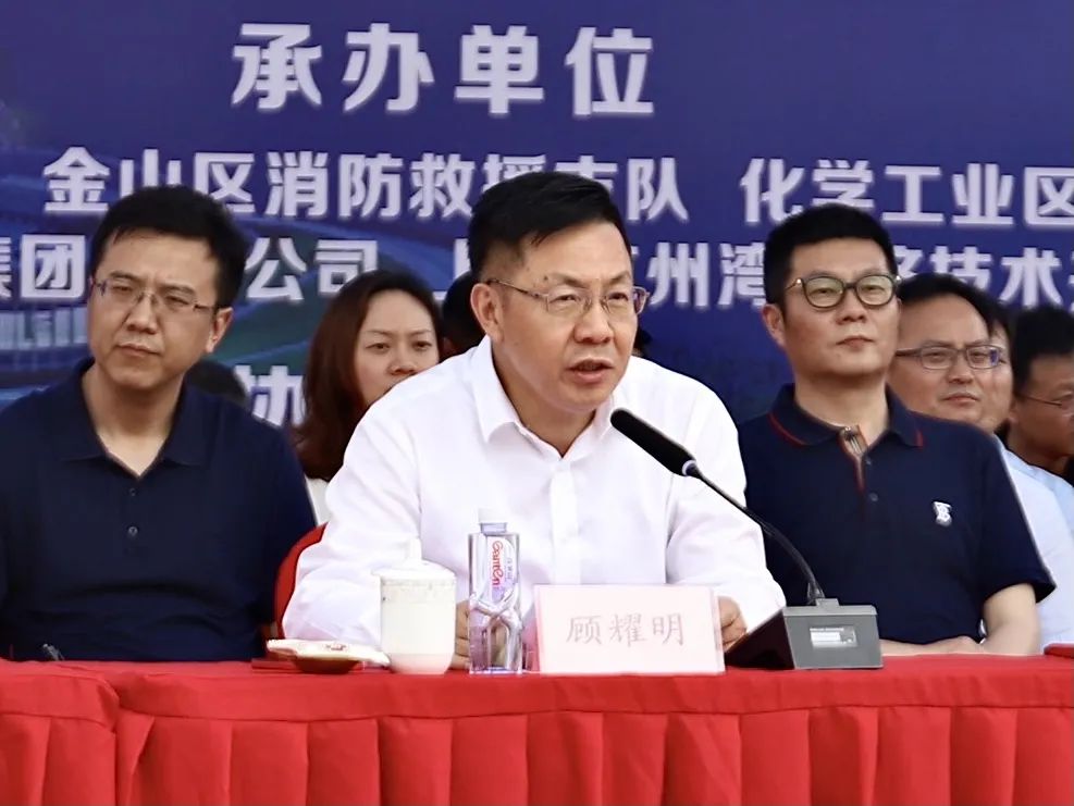 市消防救援总队党委委员,副总队长陈永胜提出三点希望:一