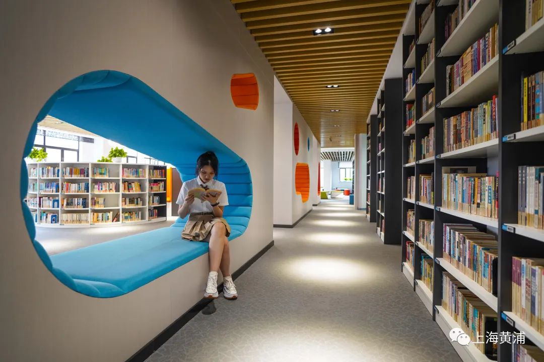 探访最美校园图书馆上海市卢湾高级中学智慧图书馆