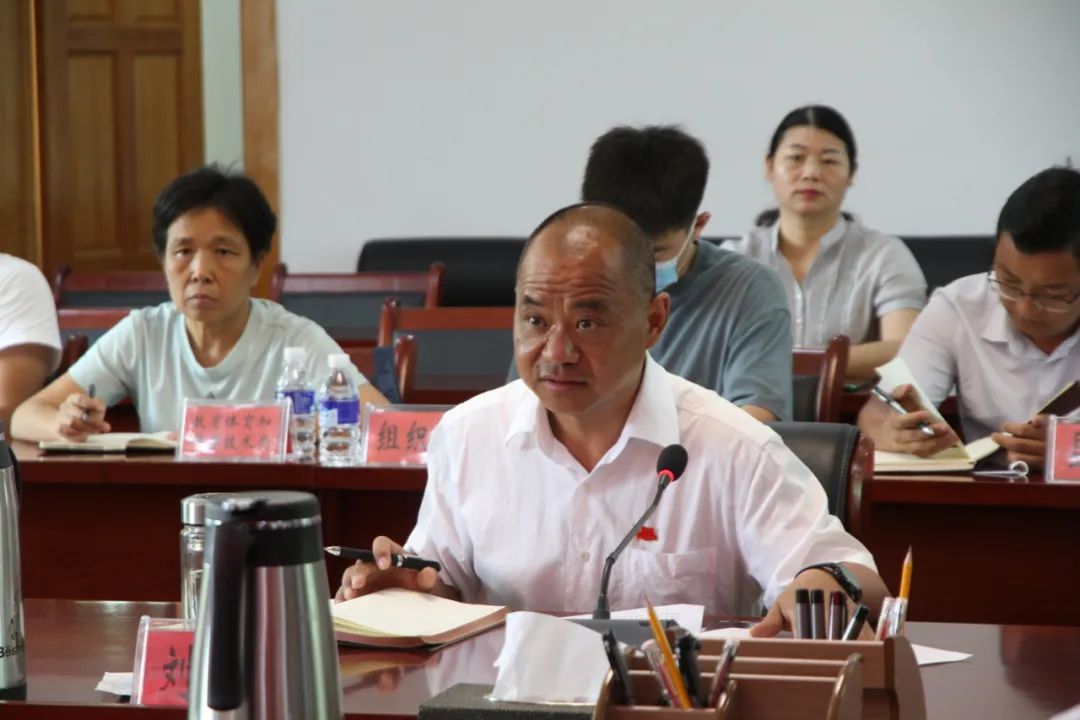 普格县委书记刘若尘对林坚一行来普格考察对接东西部协作工作表示欢迎