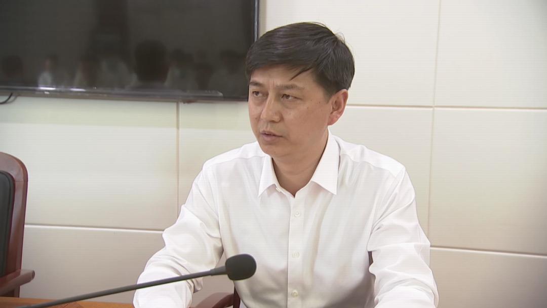 6月19日,县委书记张国辉在全县安全生产和信访稳定调度会议上强调