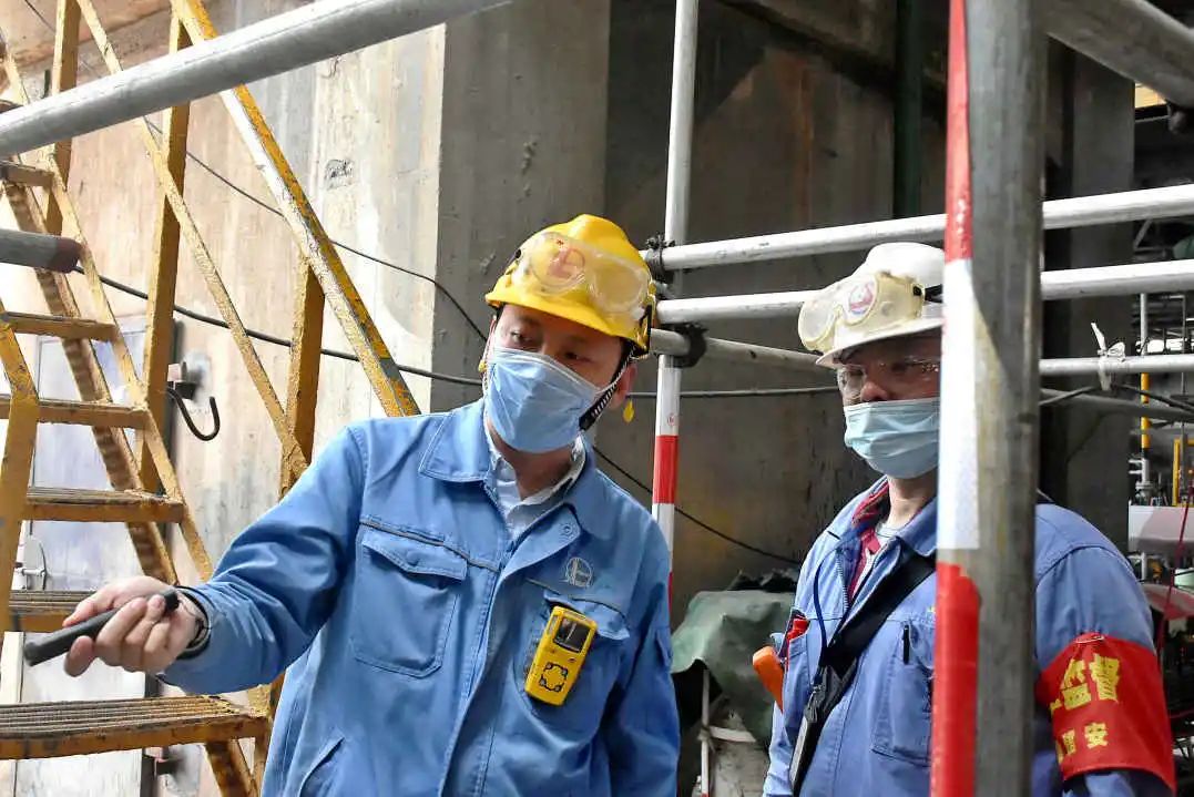 【"五查五严"保安全】炼油二部三保障筑牢夏季安全生产防线_澎湃号·