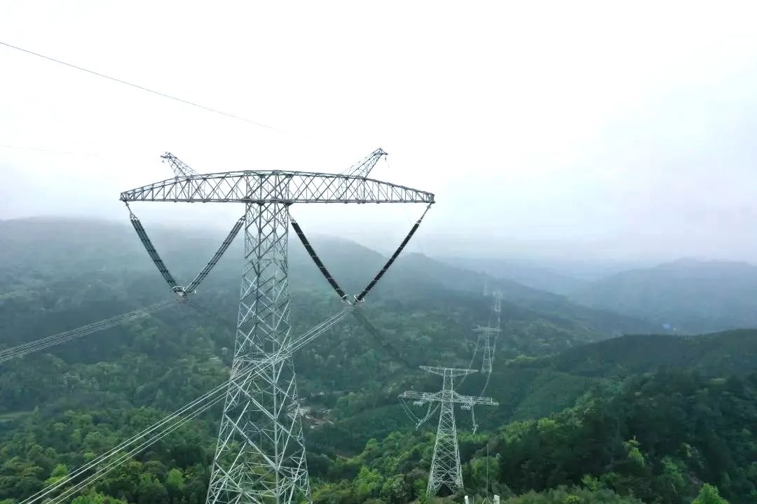 雅中江西特高压工程投运中国能建设计建设