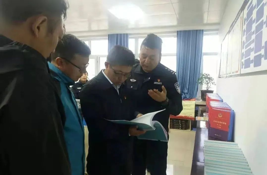 教育整顿曲麻莱县委书记谭晟一行莅临曲麻莱县公安局督导检查公安队伍