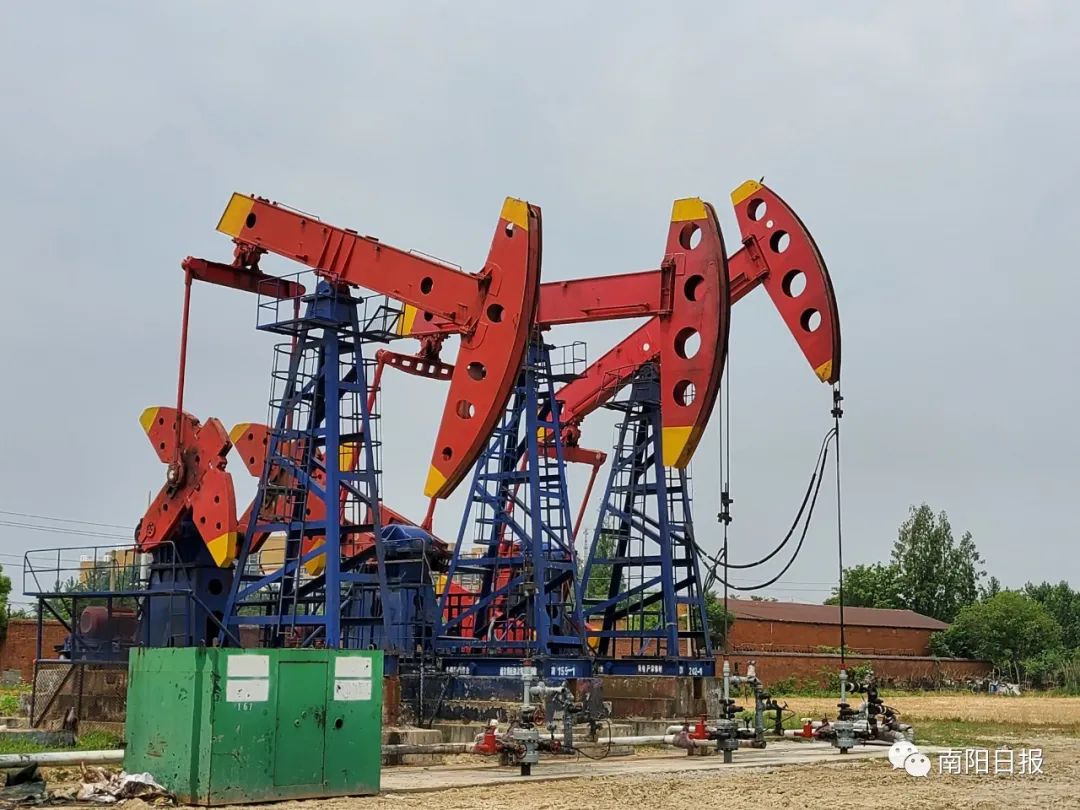 中国油田抽油机生产厂家 285.jpg