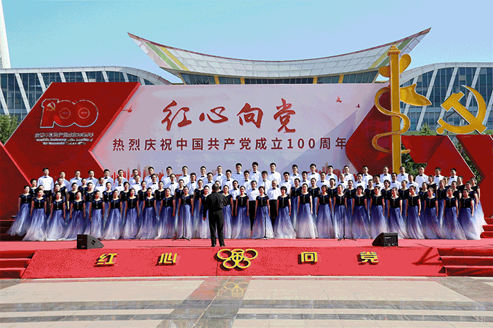 经过评委打分和综合评定,有4支合唱团荣获一等奖,6支合唱团荣获二等奖