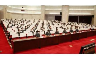 全省法院先進典型主題報告會召開