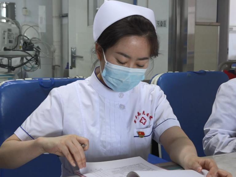 两优一先风采展播丨赵晓雪怀揣仁爱之心用责任托起生命之光