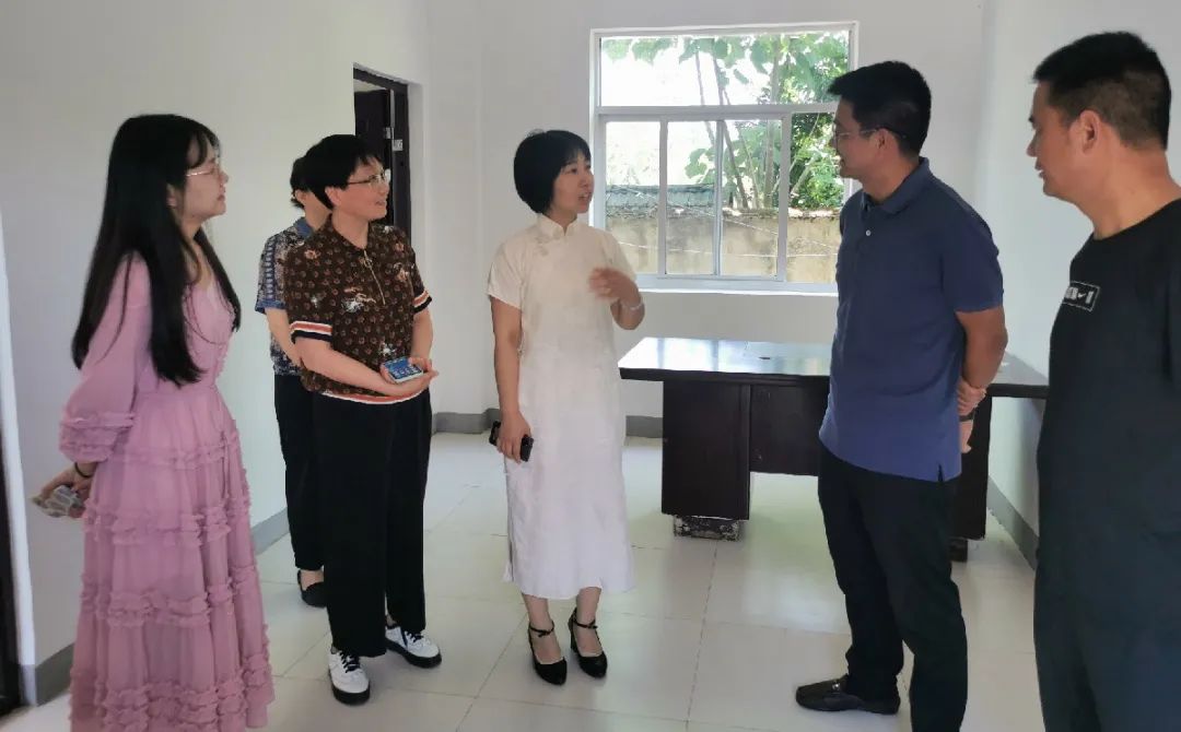 宣城市妇联潘丽华一行来广调研