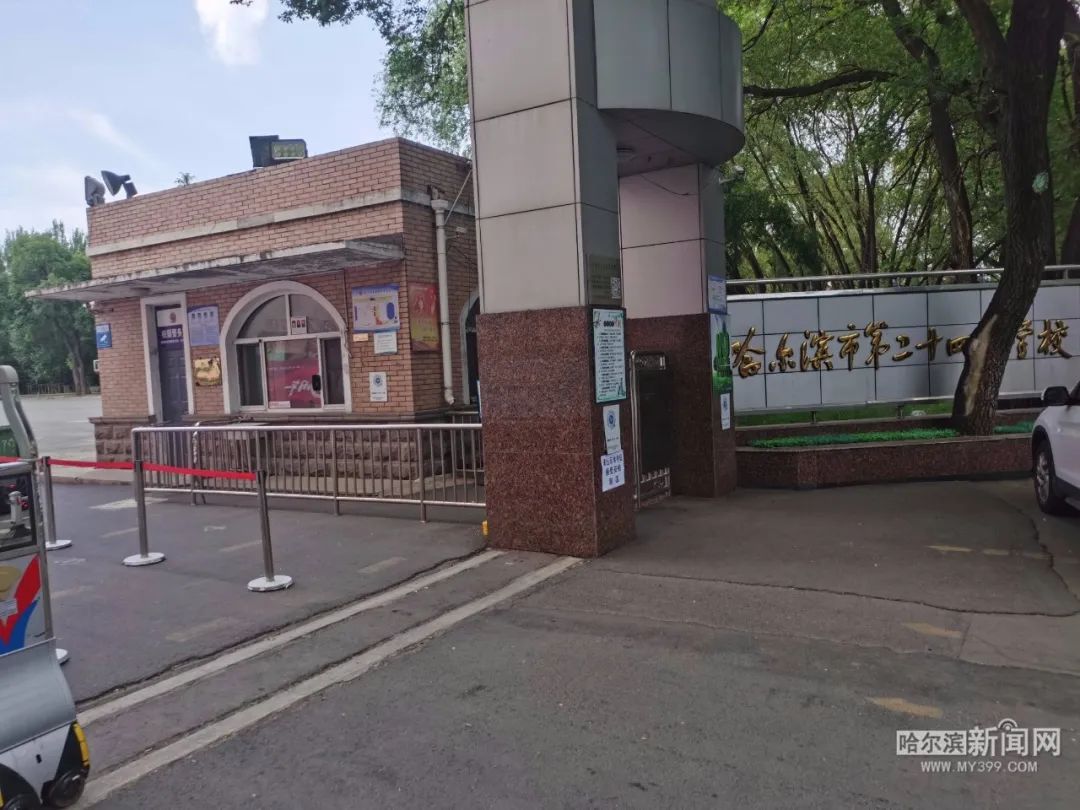 中考考场准备完毕静候考生佳音