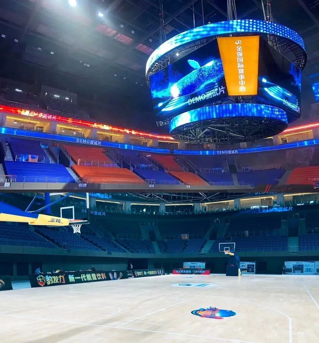 幕墙已完成安装目前,体育馆场馆已基本完工金强国际赛事中心效果图 图