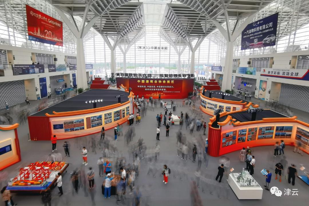 看这场面就知道国家会展中心天津首展有多火爆