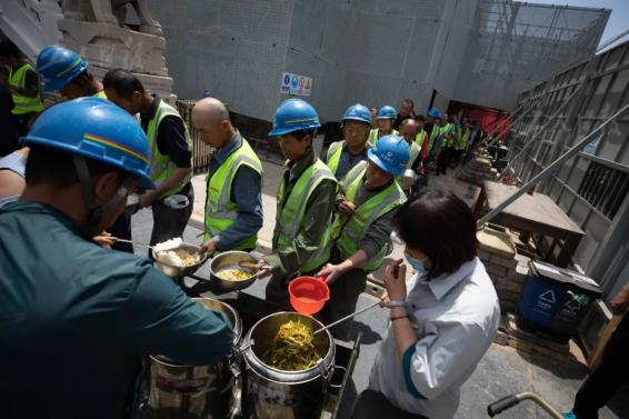北京中轴线上的文脉传承:正阳门下见证历史沧桑,钟鼓楼旁品味人间烟火