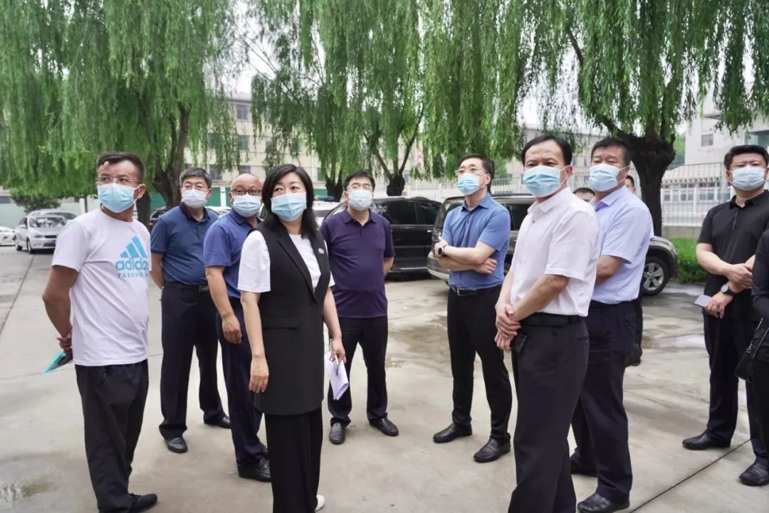 ▼▼▼6月26日上午,唐山市政府党组成员,市公安局党委书记赵晋进来