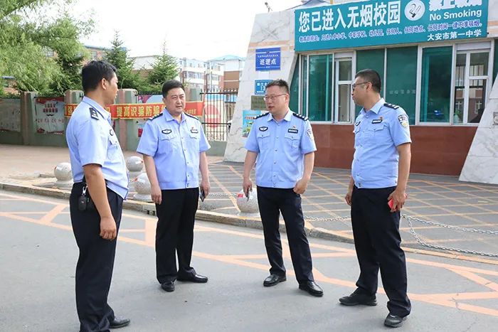 教育整顿·我为群众办实事 | 韩雷同志深入大安市中考考点督导检查
