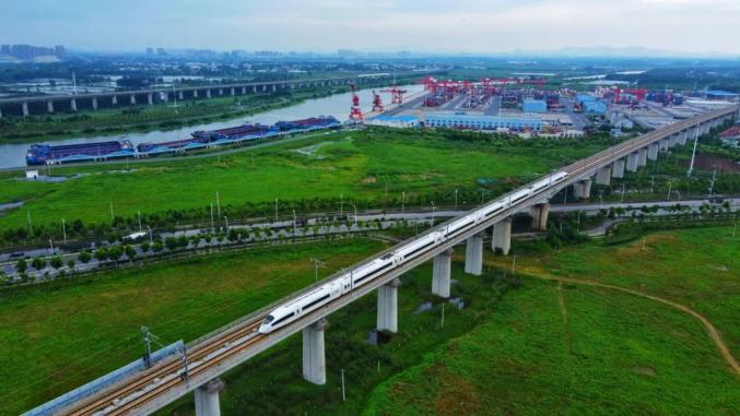 合肥铁路枢纽地位凸显, 全国性大型高铁枢纽客站地位