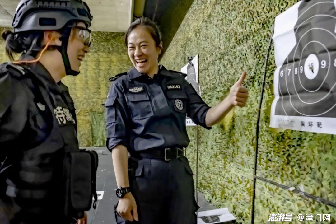 她们任劳任怨,无悔付出;她们用性别书写人生,用奉献抒初心,用脚踏实地