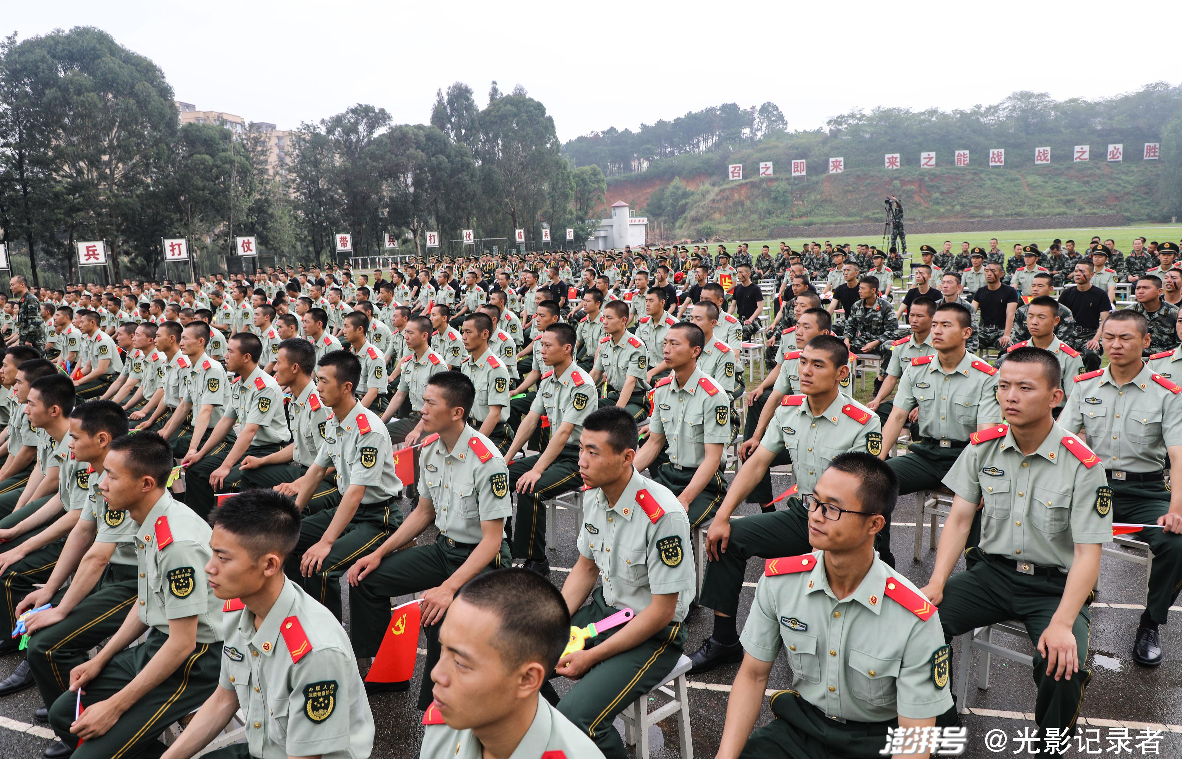 武警凉山支队机动大队图片