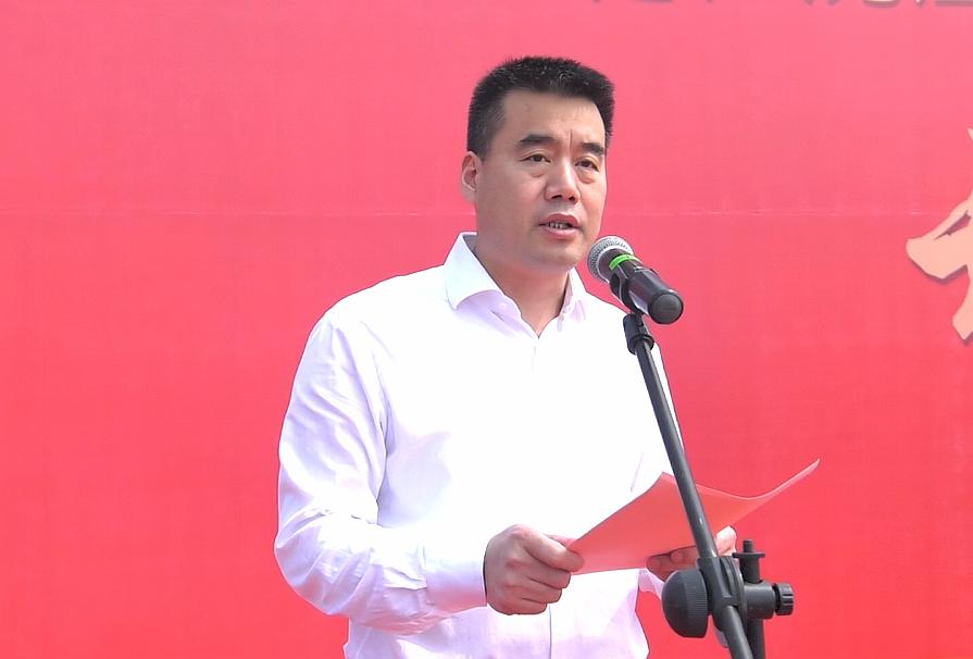 网信望都李红彬指出,自3月底我县城改工作启动以来,全县各级各部门以