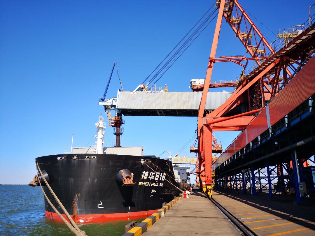 天津港务公司逐梦深蓝