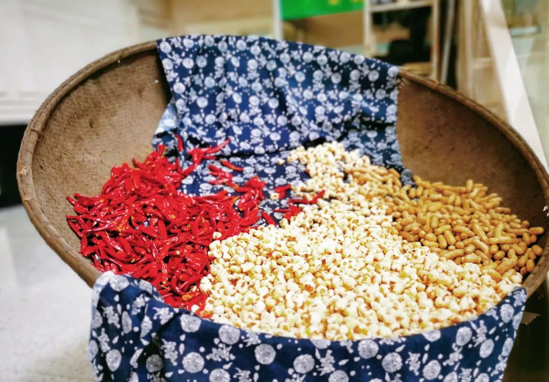 品红军餐忆革命情今天机关食堂的红军味你尝了吗