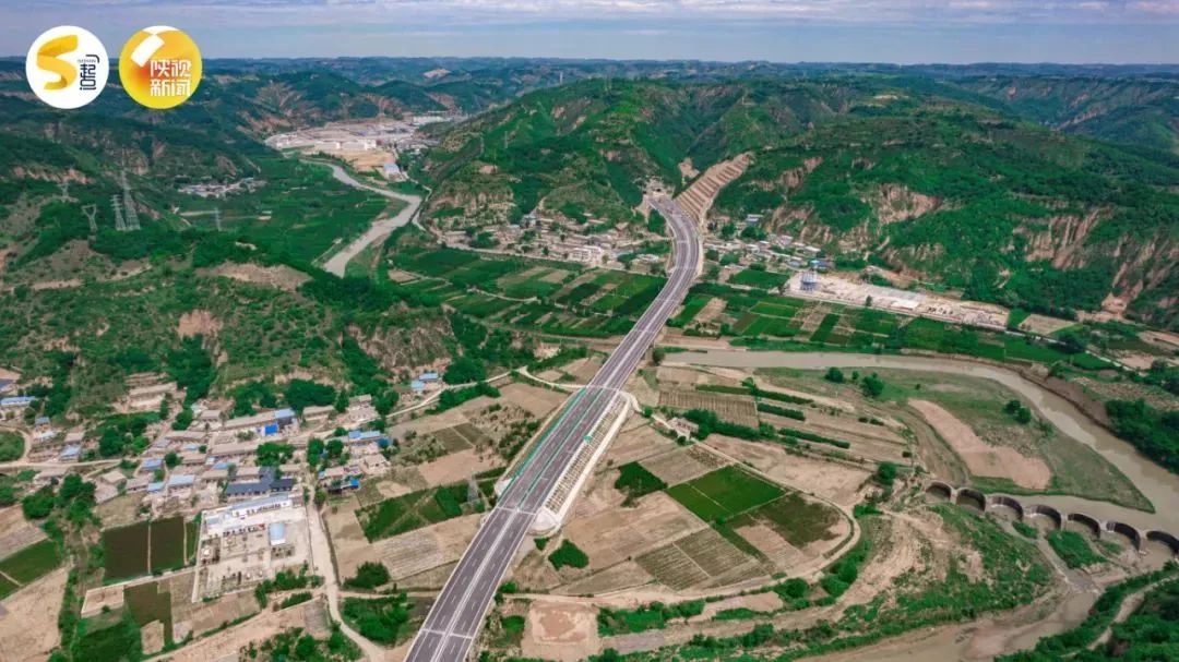 延长至黄龙高速公路是g6521榆蓝线的重要组成部分,路线全长166.