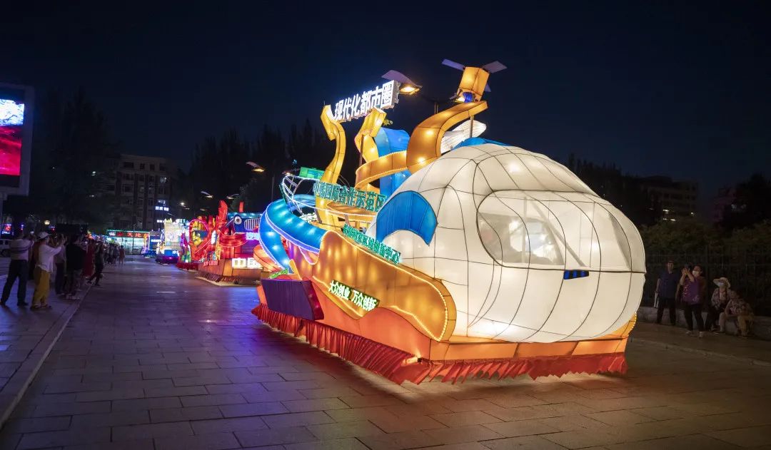 花车巡游太美,长春夏夜太燃!