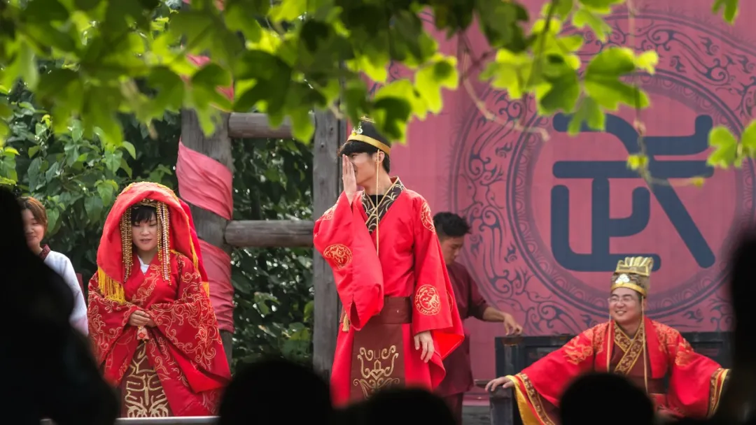 比武招亲:擂台   :20-12:40   :50-16:10演出