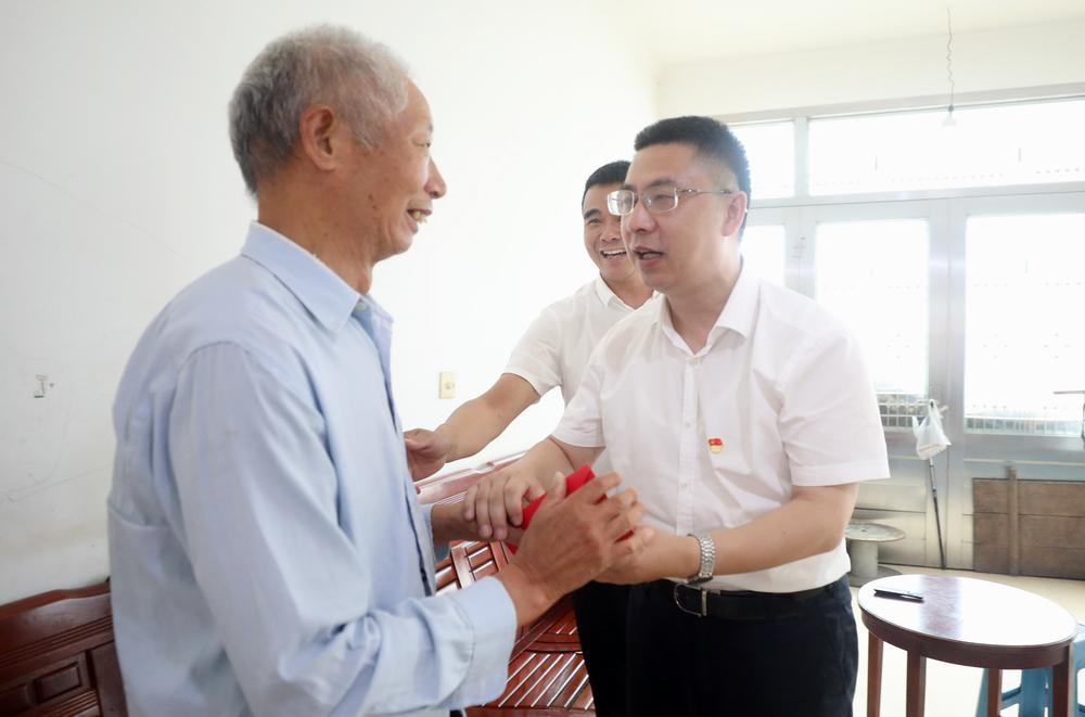 建党百年之际,李昌明,陈晨,蔡周钧,吴善灵,王欣东等县领导分赴各乡镇