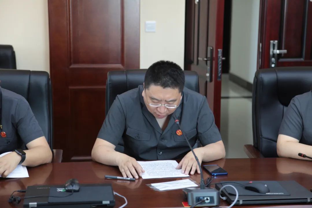 王伟,第二支部党员干警王洪宇,于海军,崔会会,第三支部党员干警薛强