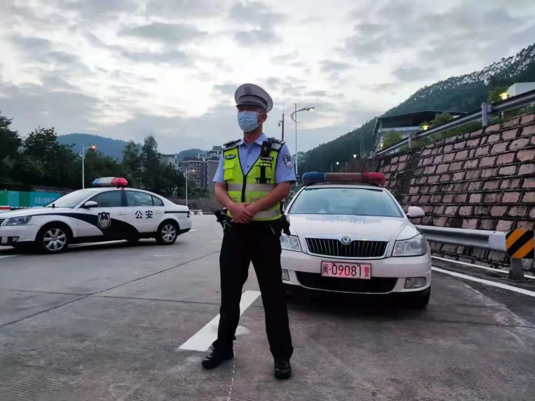 福州高速交警先进典型风采展示丨身边榜样