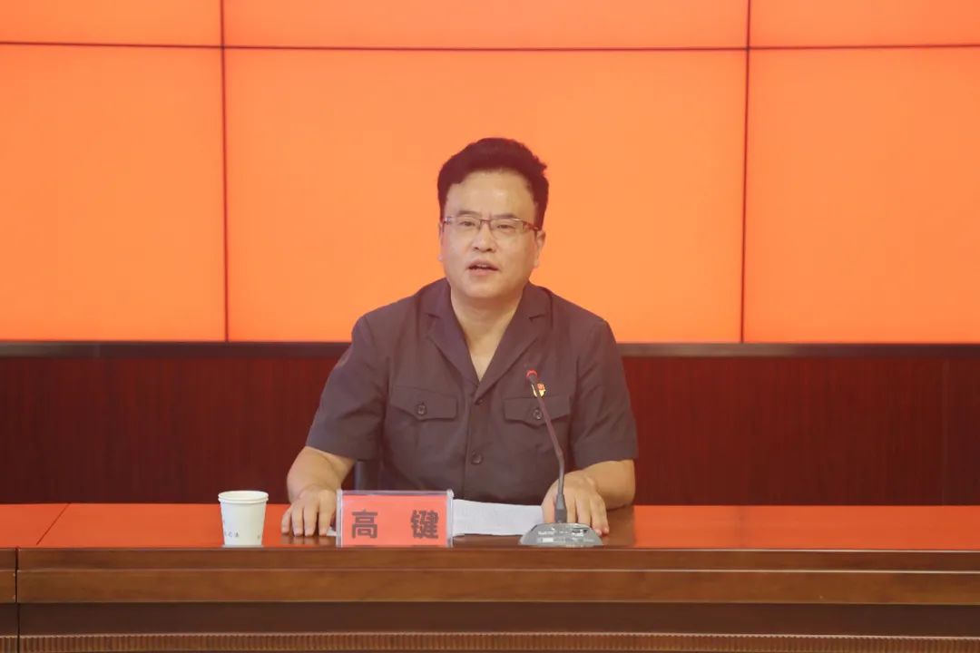 滕州法院举行"光荣在党50年"纪念章颁发仪式