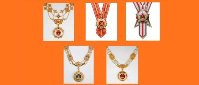 勋章"的颁授我国五大最高荣誉"五章"已全部颁齐当看到"共和国勋章"