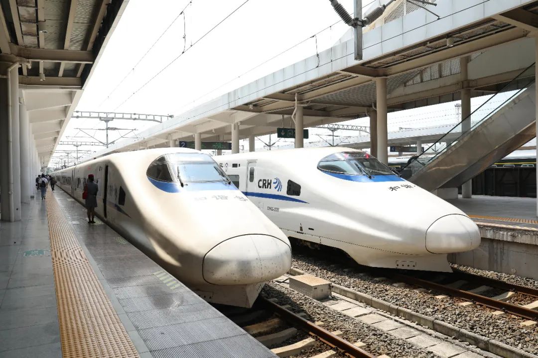 玉林往返桂林柳州方向动车恢复了速购票