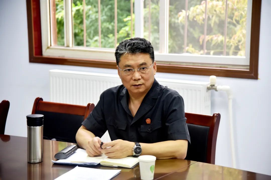安阳中院审委会专职委员李亚锟调研指导滑县法院城郊法庭工作