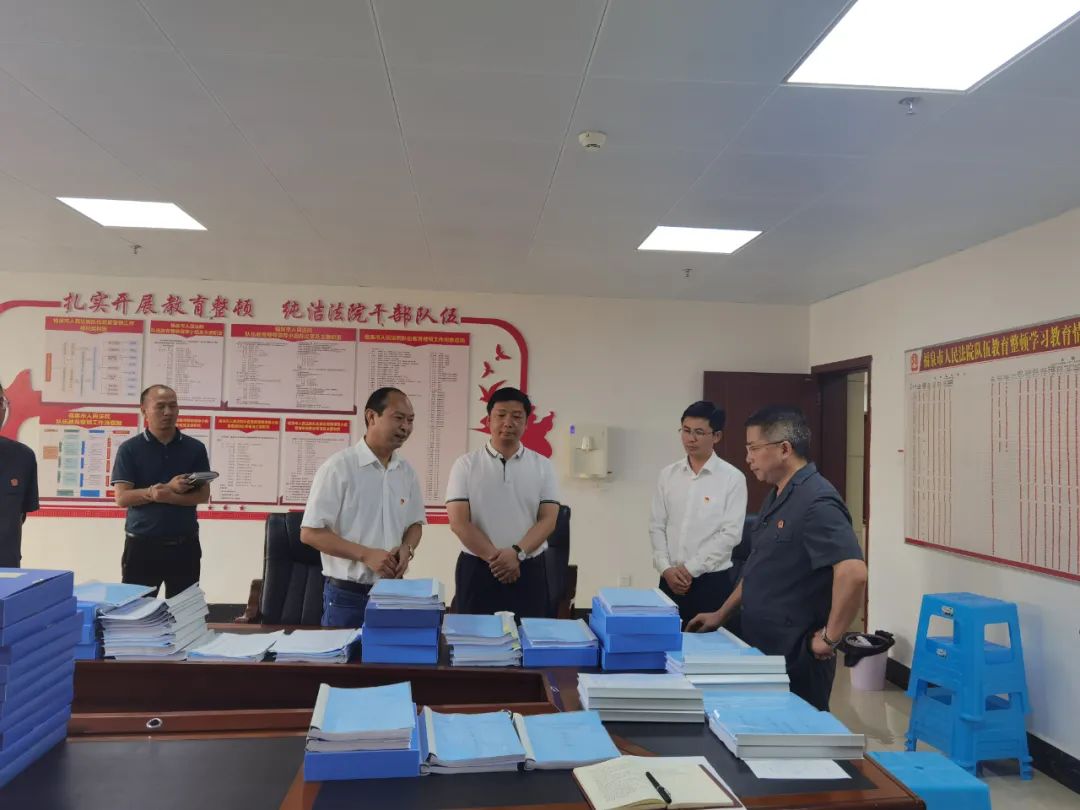 福泉市政法委书记韦恩胜同志莅临福泉市人民法院指导政法队伍教育整