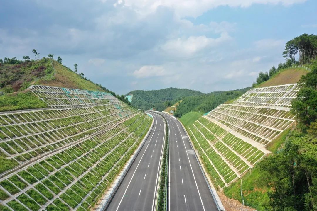 北投人獻給黨最好的生日禮物②新柳南高速公路通車啦