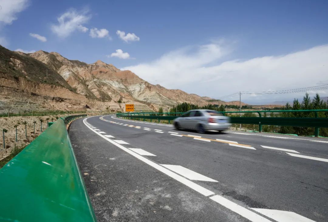 青海这条公路正式通车!