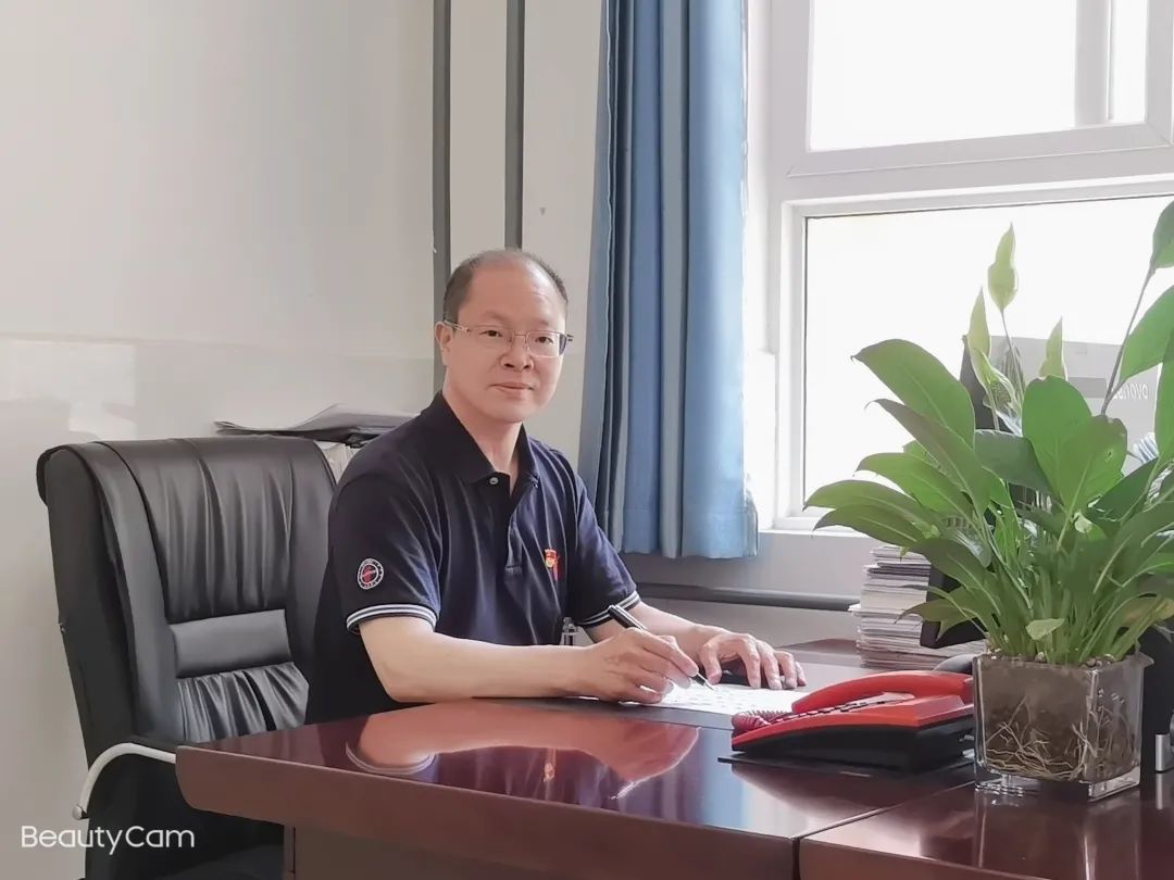 原稿珍藏︱百年这一日,手书送祝福(学校篇)