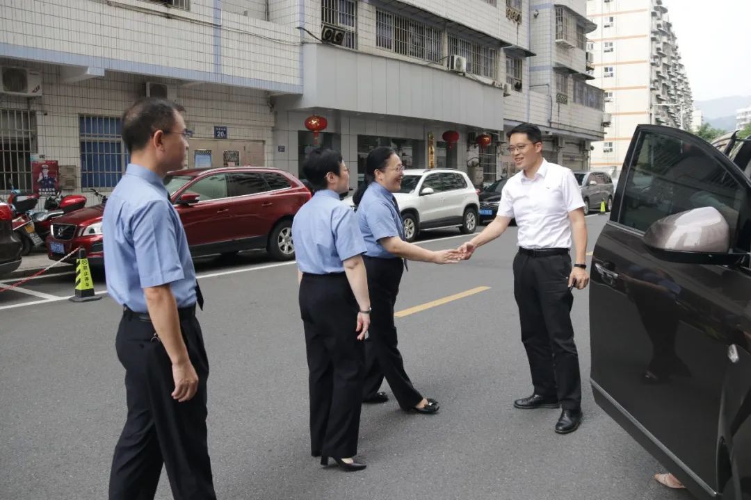 延平区委书记黄桂诚到延平区检察院调研工作