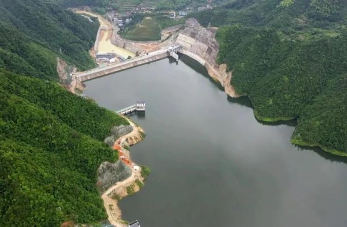松阳黄南水库坝后电站实现发电量超1000万千瓦时