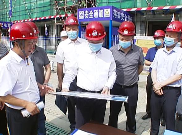 市委常委,秘书长徐利刃参加调研.