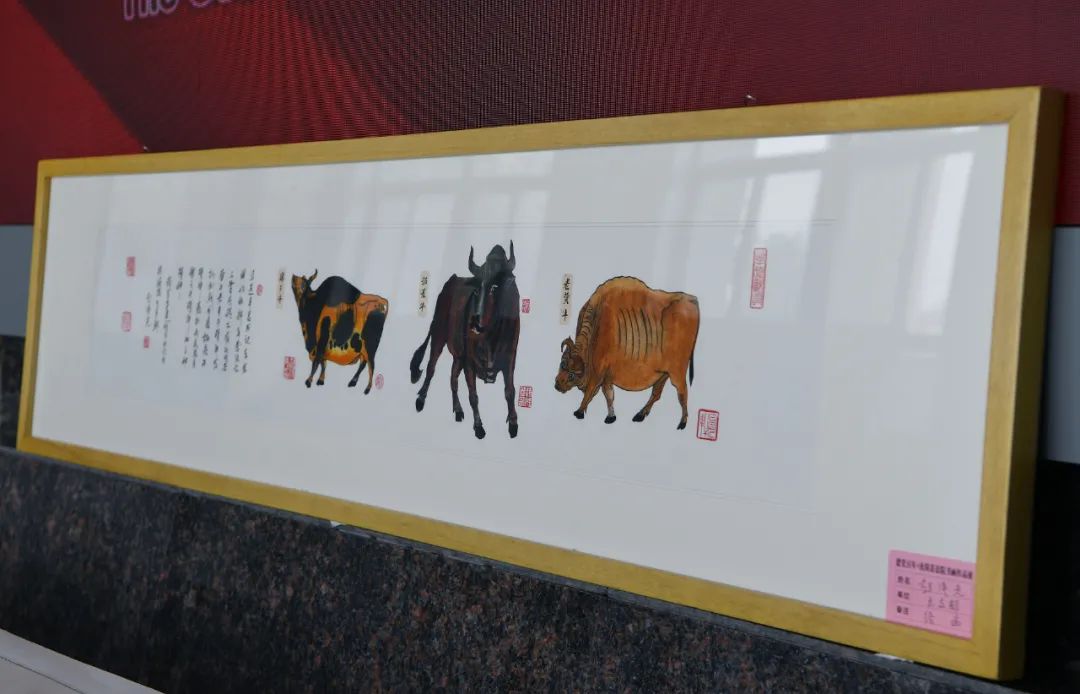 汝阳县委副书记,统战部部长马志荣指出:通过书法美术展,展现了新时代