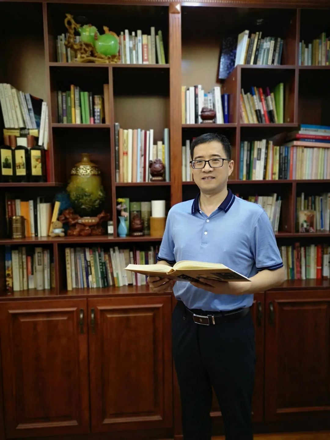 其中,现任深圳市龙华中学负责人的徐国年,将派驻紫金中学担任校长一职