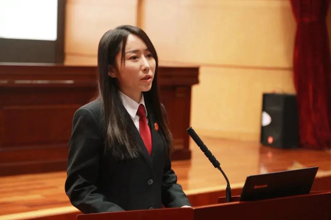 王丽平17年初心在方寸热血铸法魂