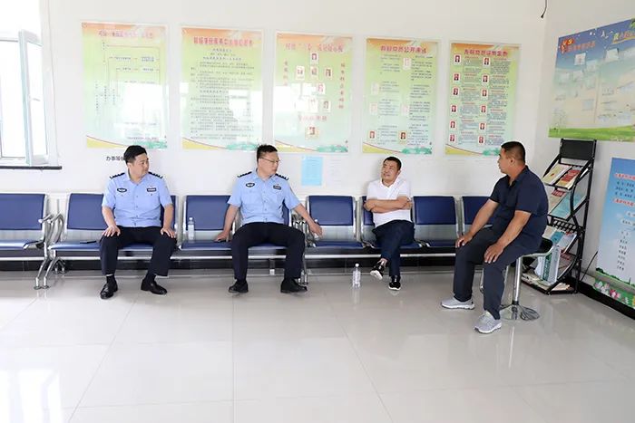 公安心向党护航新征程韩雷同志深入龙沼镇走访调研乡村振兴对接工作